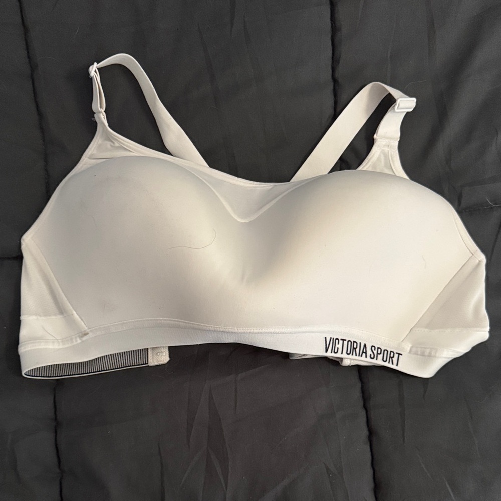 Victoria Sport Ivory Sports Bra